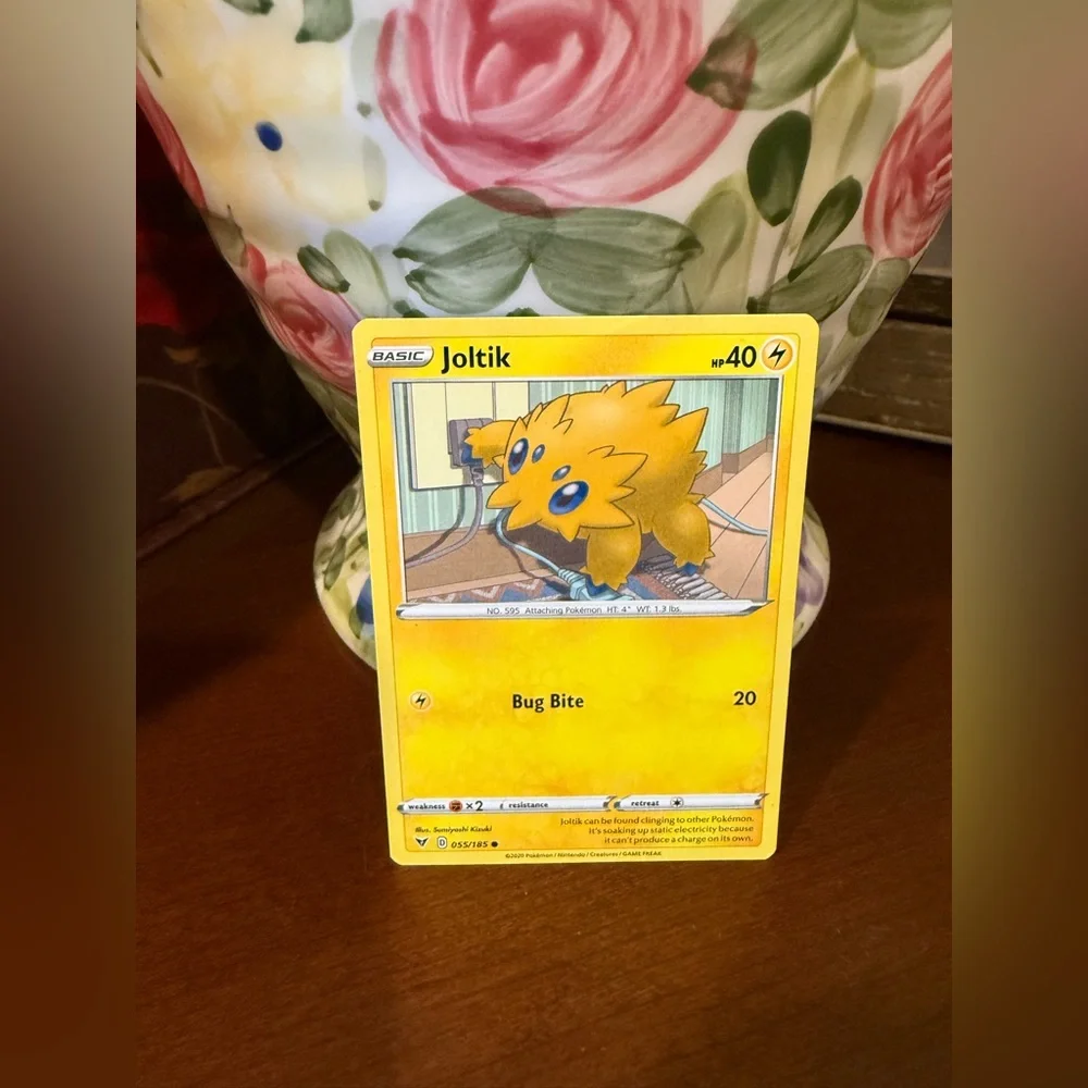 Pokemon Trading Card - Yellow Joltik
